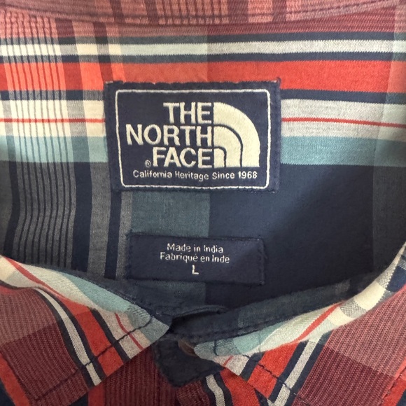 The North Face button shirt - Picture 2 of 5